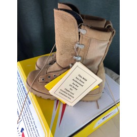 Belleville BELLVILLE DESERT TAN HOT WEATHER COMBAT BOOTS SIZE 2 XW BOYS MENS/ 4 XW WOMENS