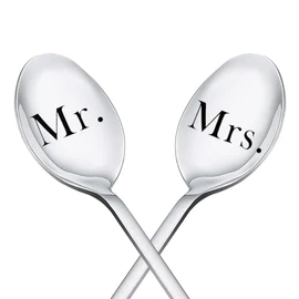 Mr and Mrs Spoon for Husband and Wife Anniversary Day Gifts for Him Boyfriend Birthday Gift from Girlfriend Christmas Gifts for Women Engagement Gifts for Couples Hubby and Wifey Bday Gift Ideas 2PCs