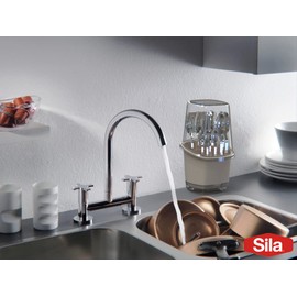 Rattan Covered Cutlery and Utensil holder, Flatware Plastic Caddy Organizer for Silverware with Cover top Perfect for Kitchen, picnic, home, BBQ, Party, Camping, Outdoor and Restaurant (BEIGE)