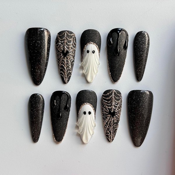 MAGLFELL Press On Nails Handmade Long Almond Fake Nails, Horror