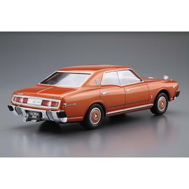 Aoshima Bunka Kyozai 1/24 The Model Car Series No.53 Nissan P332 Cedric/Gloria 4HT2800 Brougham '78 Plastic Model (Car)