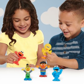 Just Play Sesame Street Neighbourhood Friends Pack of 6 Children's Toys from 3 Years