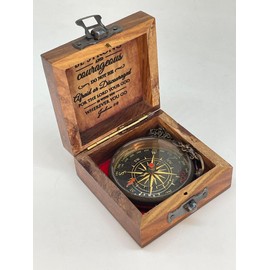 Antique Brass Compass Gift, Pocket Sundial Compass with Engraved Quote Be Strong and Courageous Perfect Compass Gifts for Men, Vintage Nautical Compass (Pocket Compass Without Chain)
