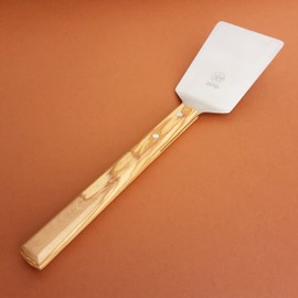 Due Buoi bbq - Premium Wide BBQ Spatula: 6”1/3 x 4” Wide Blade. Long 16” Reach. Made of Hardened Stainless Steel with Solid Olive Wood Handle
