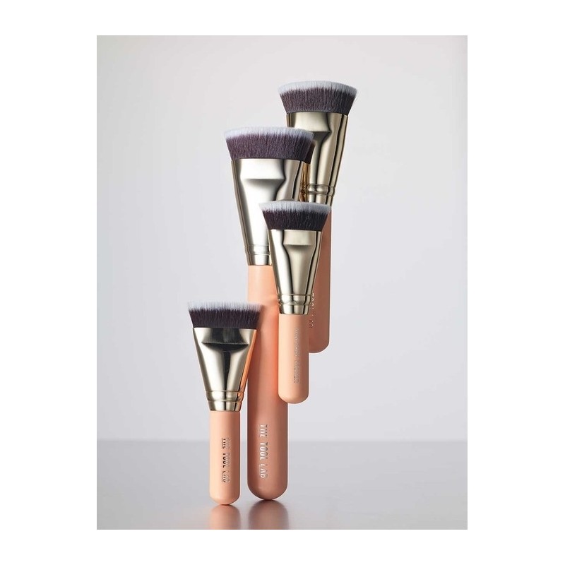 [Smooth adhesion] The Tool Lab 101 Multitasker Foundation Brush /