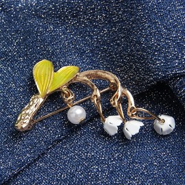 Acxico 2 pcs Women Fashion Sweet and Lovely Lily of The Valley Brooch + Fashion white pigeon enamel brooch