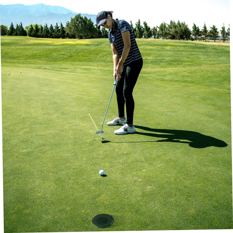 GRIRIW 2pcs Golf Hole Cup Cover Accessories Sturdy Plastic Golfing