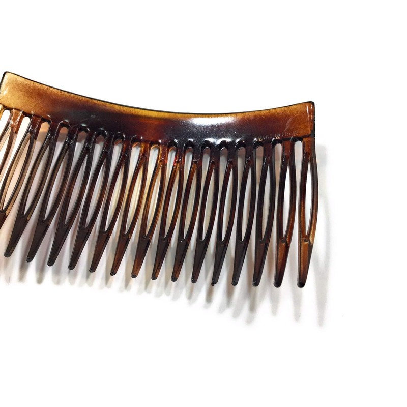 2 x Side Combs Approx. 8 x 4.6 cm Havana