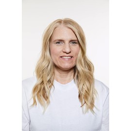 Josh Wood Permanent Colour 9.0 (Blonde) Celebrity-approved ammonia-free - Leaves hair super shiny and hydrated with 100% grey coverage - Natural-looking and Vegan