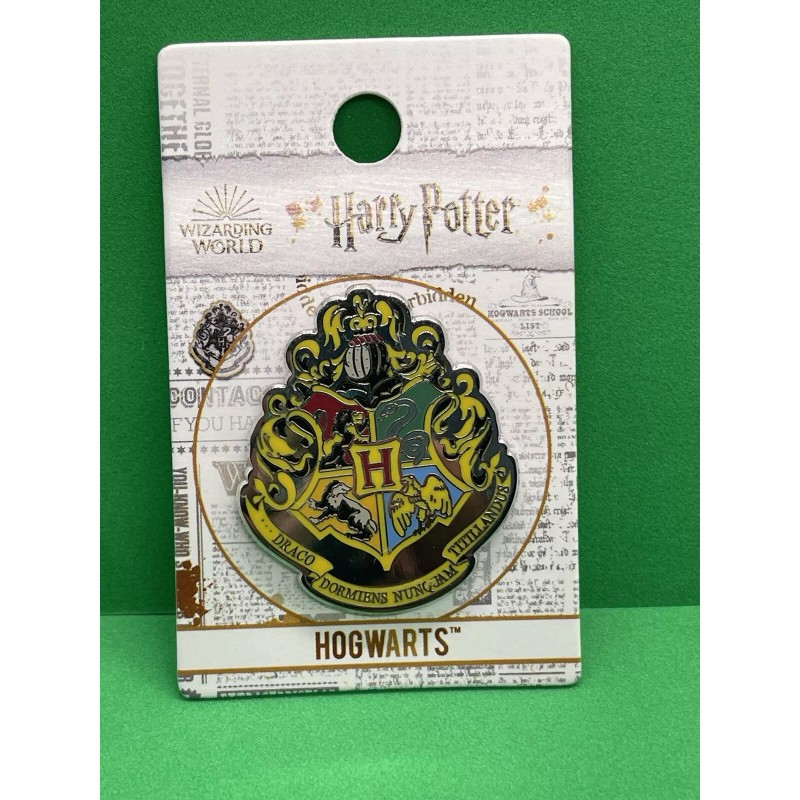 Hogwarts Crest Pin !!
