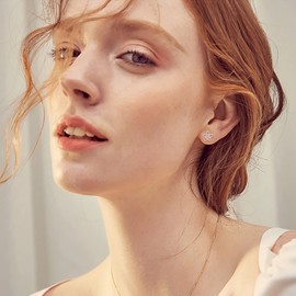 CUPENDA Daisy Earrings 925 Sterling Silver Daisy Stud Earrings Wire Flower Jewellery for Women