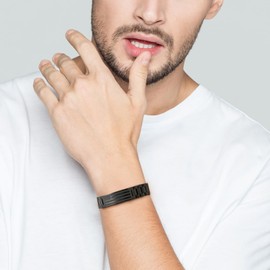 Isaiah 41:10 Bracelets for Men American Flag Cross Inspirational Motivational Bracelet Engarved Bible Verse Valentines Christmas Birthday Easter Jewelry Gifts for Son Grandson Boyfriend Husband