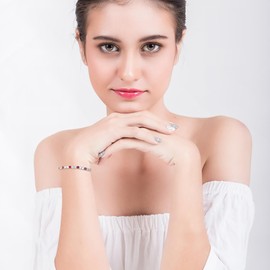 GW Tennis Bracelet Women's Glitter Adjustable Women's Bracelet Jewellery Mother's Day Gift for Mum Birthday Daughter Best Friend, Silver