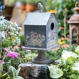 Vintage Rustic Bird Houses for Outside Metal Retro Bird Nest Box for Bluebird Wren Chickadee Hummingbird Sparrow Garden Patio Outdoors Unique Distressed Decoration Birdhouses