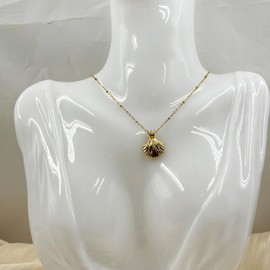 Gold Seashell Necklace for Women Colorful Rhinestone Starfish Pendant Necklac Ocean Sea Star Pearl Choker Necklace Summer Vacation Beach Jewelry Accessories, Large, Alloy Steel, No Gemstone