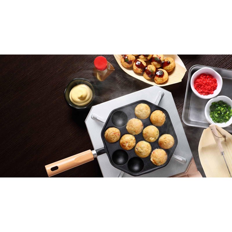 Ishigaki 4456 Iron Casting, Takoyaki, 12 Holes, Wooden Handle