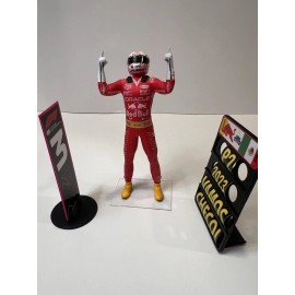 MINICHAMPS Sergio "Checo" Perez Red Bull Racing Las Vegas 2023 GP 1:18 Figure w/ Pit Boards