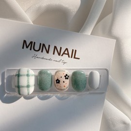 MunNail Baby Flower Nail Tips - Lipstick / MunNail 베이비플라워 네일팁 - 립스틱