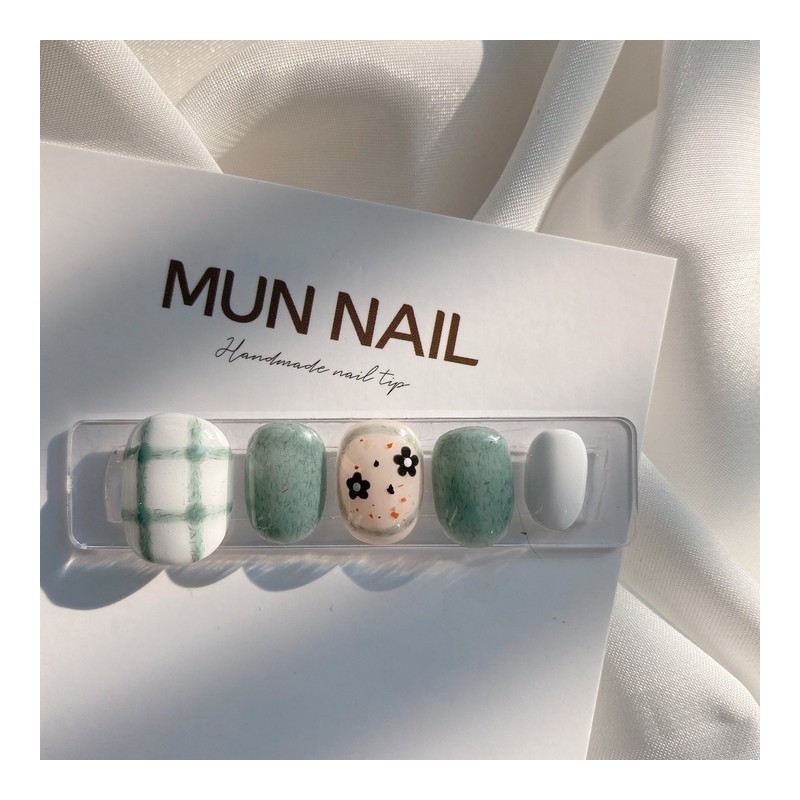 MunNail Baby Flower Nail Tips - Lipstick / MunNail 베이비플라워