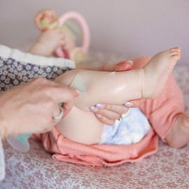 Olababy Diaper Rash Cream Applicator with Suction Base | Soft Silicone Lotion Brush | Bum Healing Ointment Spatula for Newborn Babies (Coral)