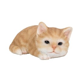 ウービア うつぶせ茶トラ猫 8.2×5.2×3.8㎝ 人形 フィギュア 置き物 アニマル 動物 ガーデン 装飾 ネコ H18408-1