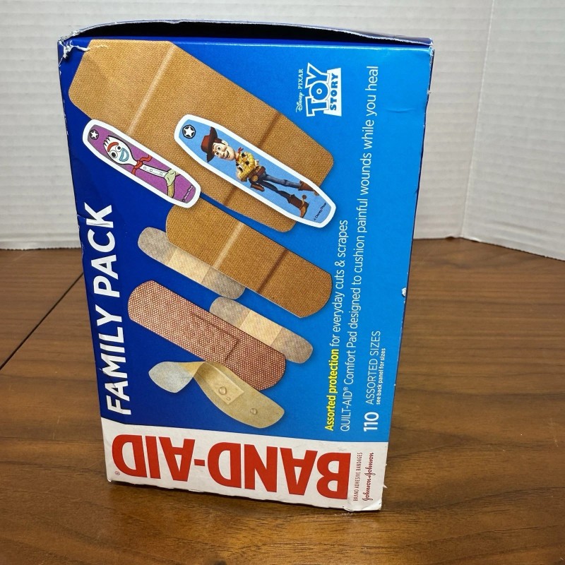 Band Aid 110 FAMILY PACK ADHESIVE BANDAGES ASSORTED SIZES for