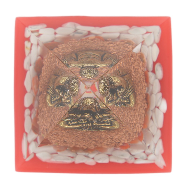 Crystal Pyramid Buddha Epoxy Energy Stone Handicraft for Household Decoration