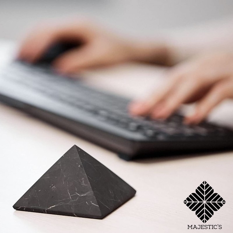 Shungite Pyramid Non-Polished 6 cm x2