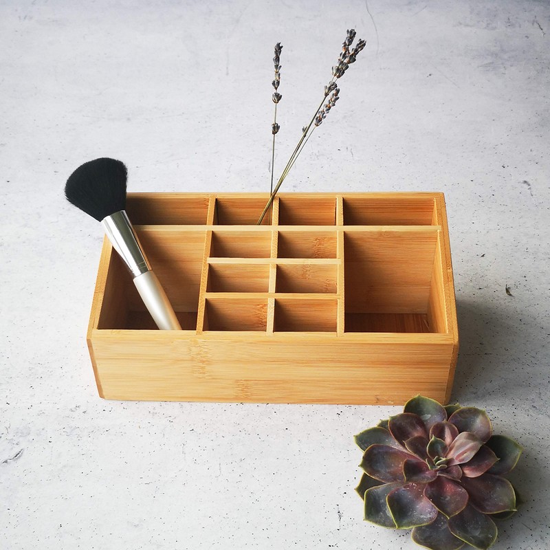 Zeller 25385 Organiser with 12 compartments, bamboo, approx. 25.4 x