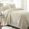 ienjoy Home Damask Pattern Quilt Set, King, Ivory