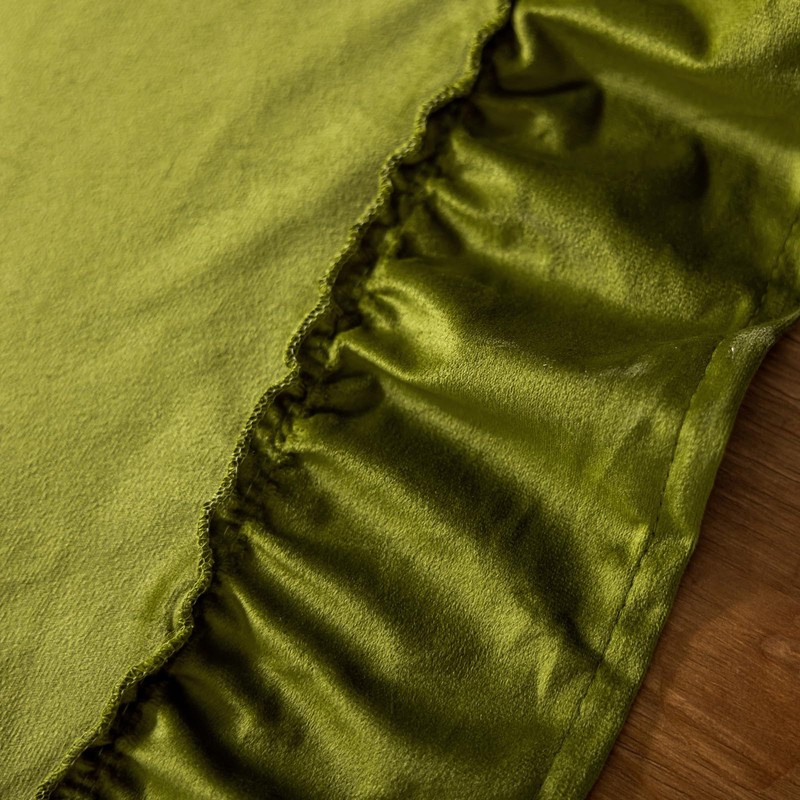 Chorowl Green Velvet Table Cloth Rectangular Decorative Ruffle 60x102 Inch
