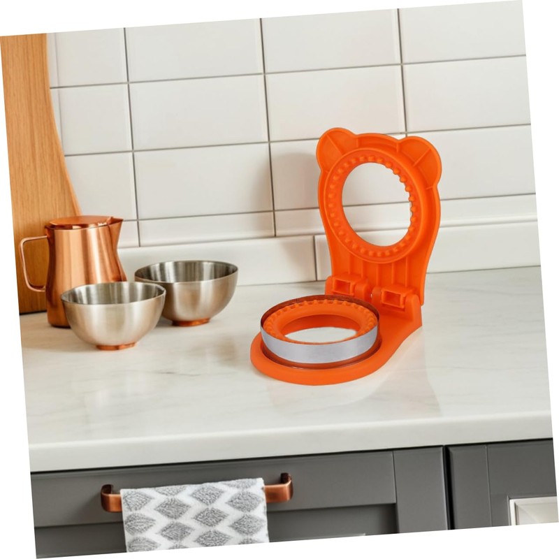 LABRIMP Sandwich Maker: Circle Shape Sandwich Cutter and Sealer Press