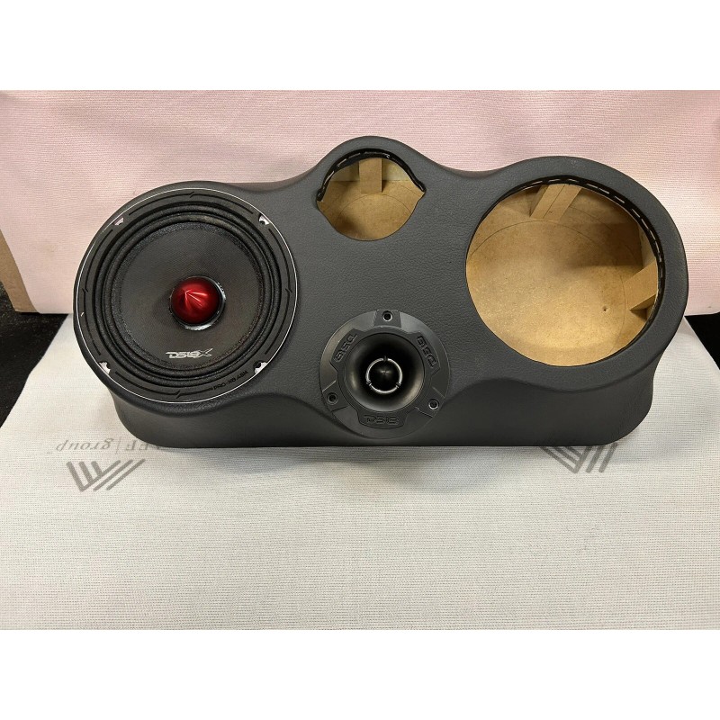 Jose Car Audio titty panel 2-6.5 and 2 Superior Tweeters
