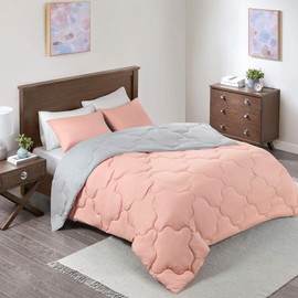 Comfort Spaces Vixie Reversible Comforter Set-Modern Geometric Quaterfoil Cloud Quilted Design All Season Down Alternative Bedding, Matching Shams, Twin/Twin XL(66"x90"), Coral/Light Gray