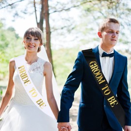 Groom to Be Sash and Bride to Be Sash(2 Pack), Black and White Bachelorette Sashes for Engagement Bridal Shower Bachelorette Party Supplies
