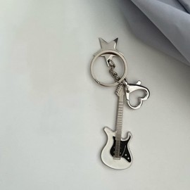 WaTudouYe Y2k Guitar Pentagram Star Keychain for Women Sweet Cool Trend Fashion Pendant Keyring Vintage Aesthetic Accessories Gift