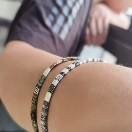 Armbänder für Männer 2 Surfer Strand Armband-Set Urlaubsgeschenk handgefertigte Boho-Armbänder Outdoor-Sport-Fußkettchen für Männer und Frauen Accessoires im ethnischen Stil (schwarz und weiß + braun)