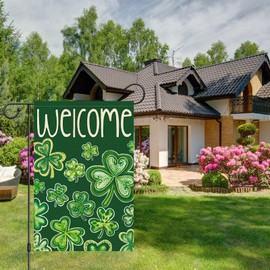 TIENO Welcome St. Patrick's Day Garden Flag 12x18 Double Sided Burlap, Celtic Knot Lucky Shamrock Clover Yard Flag for St Patrick's Day Spring Holiday Farmhouse Yard Outdoor Decor(ONLY FLAG)