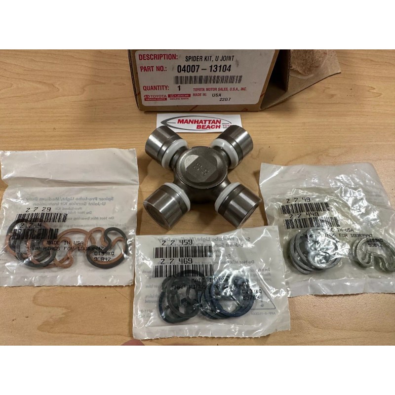 GENUINE TOYOTA 05-23 TACOMA GENUINE TOYOTA REAR DRIVESHAFT U JOINT