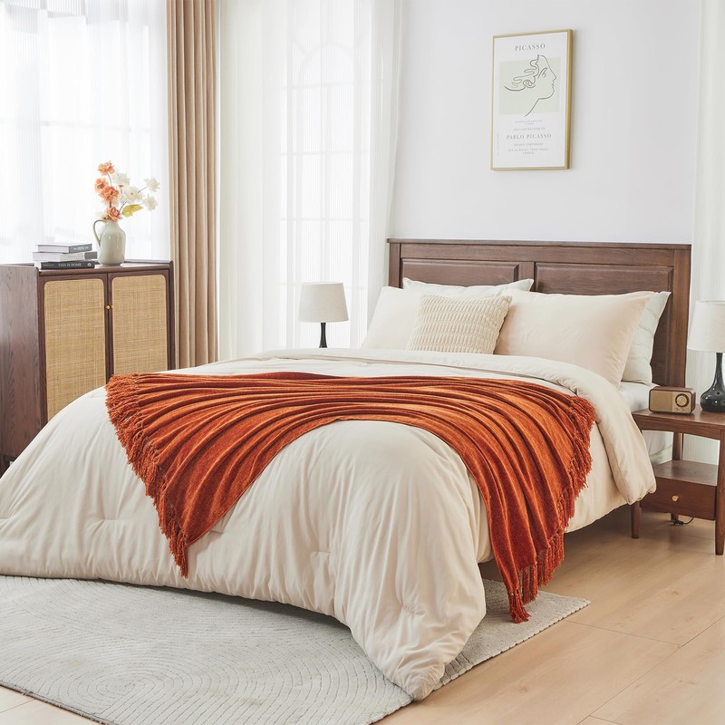 CozeCube Chenille Throw Blanket for Couch, Cozy Plush Fuzzy Decorative