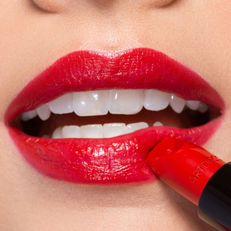 ARTDECO Perfect Colour Lipstick - Long-Lasting Shiny Red Lipstick -