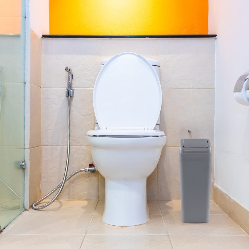 Joyeen 14 Liter Plastic Swing Lid Trash Can, Small Wate