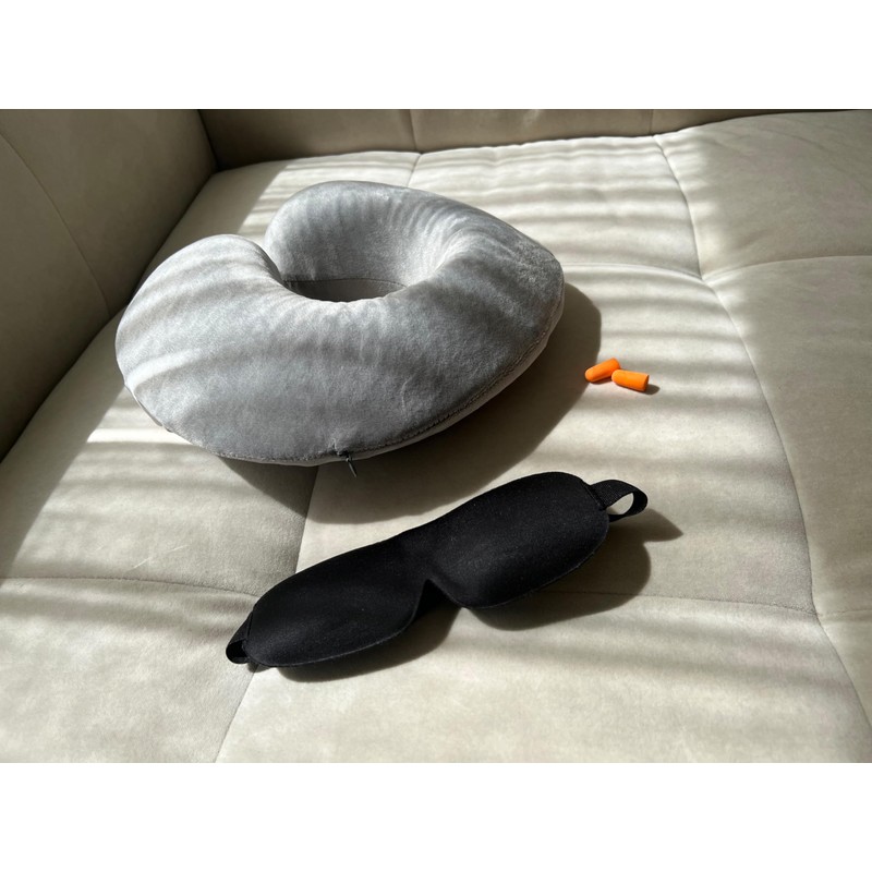ZOLLNER Rest Set 3-Piece Neck Pillow, Sleeping Mask and Ear
