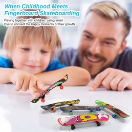 JEYORZY Pack of 16 Finger Skateboard, Professional Finger Toy, Mini Finger Skateboards Set, Fingerboard, Stylish Finger Skateboards, Children's Birthday Gifts Party Bags (Random Patterns)