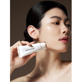 Marcique Wrinkle Repair Gua Sha Essence 45ml - Applying gua sha, swelling relief, face lifting, lymphatic massage cream, face line and jaw line care / 마르시끄 링클 리페어 괄사 에센스 45ml - 바르는 괄사, 붓기 완화, 페이스 리프팅, 림프 마사지 크림, 얼굴 라인 턱선 관리