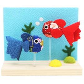 Maruzen Seasonal Ornament Saijiki Natsu, Swimming Goldfish, Blue, Approx. 3.9 x 1.7 x 3.1 inches (10 x 4.3 x 8 cm)