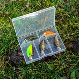 Mister Tackle BX-1 Fishing Lure Wobbler Set Crankbaits for Perch and Trout Spin Fishing - 5 Artificial Baits Including Box