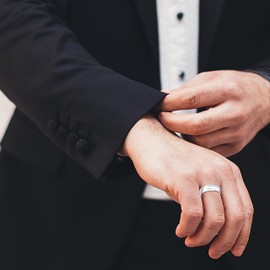 7 mm ajuste cómodo cobalto cromo anillo de banda de boda con centro elevado