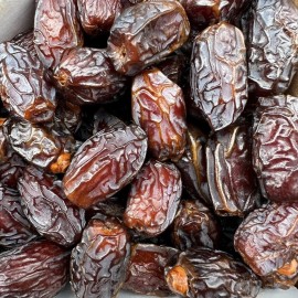 US Snacks Premium Quality Medjool Dates With Pits, California Desert Grown Dates - 1 Pound
