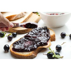 HIC Kitchen Spreaders, Stainless Steel Blade with Beechwood Handle, Set of 2